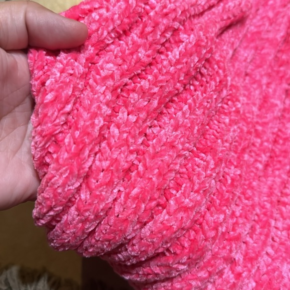 Hot pink infinity scarf. - Picture 2 of 3